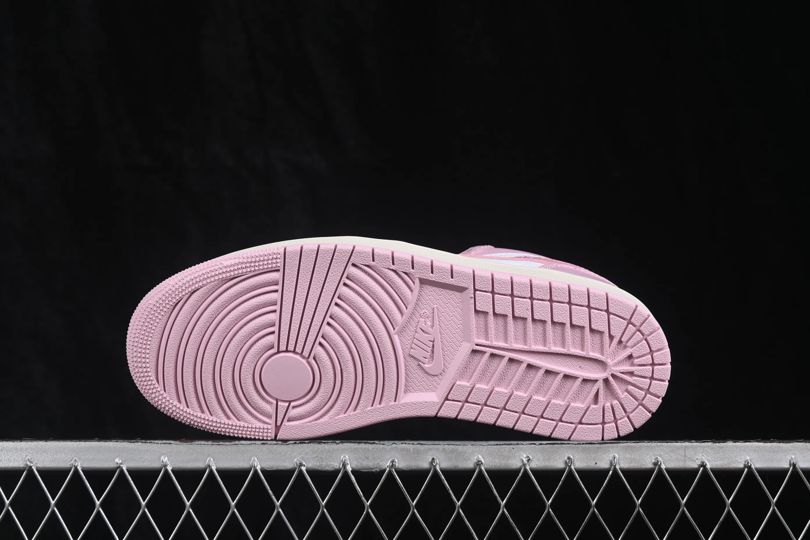 All categories Air Jordan Jordan series basketball shoes Air Jordan 1 Low G version pure original Air Jordan 1 Low AJ1 Joe 1 white pink low-top retro culture basketball shoes DC0774-607